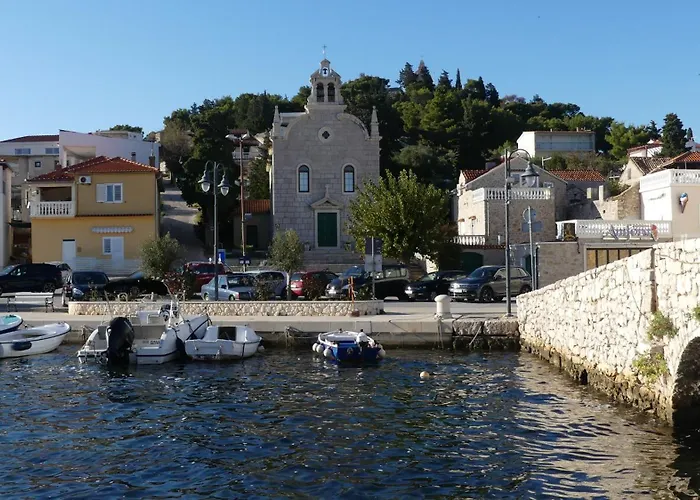 Kuca Zdenka * Tribalj